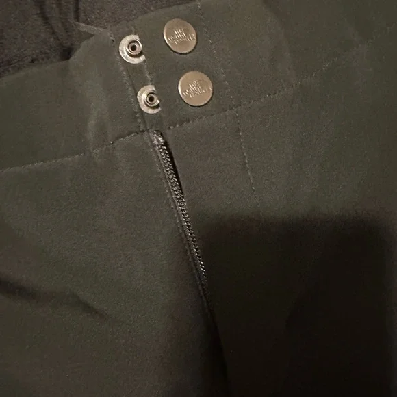 North Face Women’s ski pants and snowboard pants - offers welcome